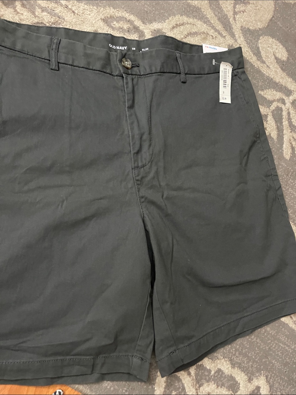 Old Navy Grey Flexible Slim Fit 8” Inseam Built In Flex Men’s Flat Front Shorts